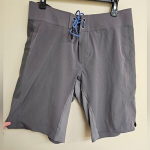 Lululemon 36 Tall Board Shorts Swim Trunks Breathable Gray Unlined